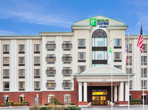 Holiday Inn Express & Suites Wilson-Downtown by IHG