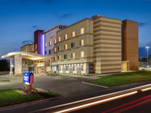 Fairfield Inn & Suites by Marriott Kansas City Belton