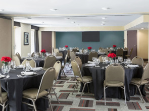 Four Points by Sheraton Buffalo Grove