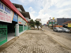 SPOT ON 2738 818 Home Stay