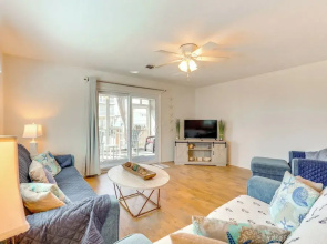 Walk to Shore: Ocean View Cape San Blas Townhome