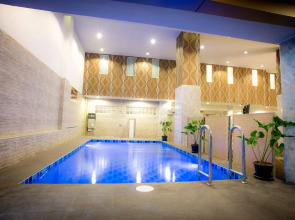 Collection O JA Siam City