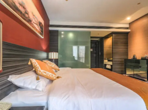 Golden Peninsula Hotel