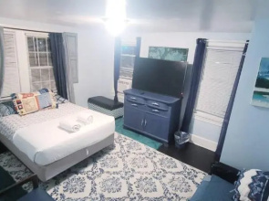 Room-blue Room in Delaware