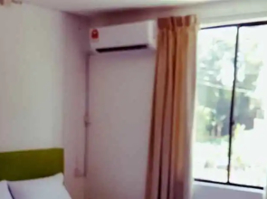 Retro 33 Kota Kinabalu