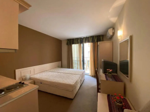 Private Studio C 200 Avalon