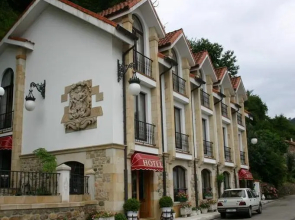 Hotel De Borleña