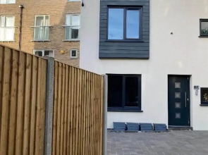Modern Stylish 2 bedroom 2 Bath Apts.