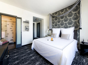 The Mayfair Hotel Los Angeles