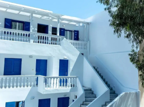 Anna's and Argy's Apartments