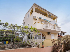 Nice Apartment Silvia 2 for 4 Persons