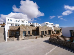 Kouros Blanc Resort & Suites