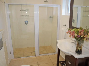 Villa 20 A&B