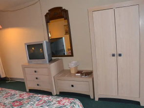 American Inn & RV Park