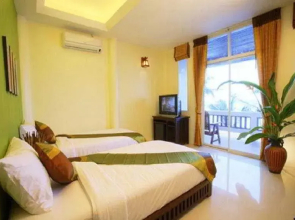 Tharathip Resort