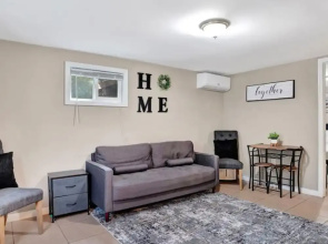 Serene Downtown Clarksville Villa