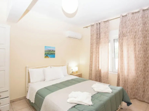 Travelers Nest by Checkin