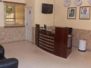 Kriscane Suites Annex