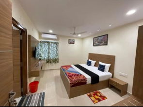 Pickurstay @ Lakshmi Tulasi Residency