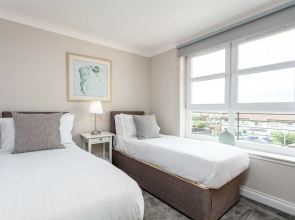 Elms Way - Donnini Apartments