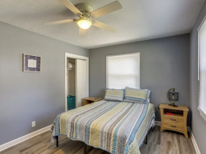 Dog-friendly Port Clinton Home: Walk to Lake Erie!