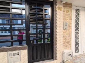 Independent Apartment Maison de 4 Étages