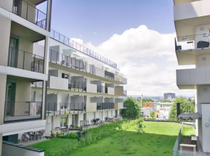 Modern Apartment close to Congress Center, TU-Uni and Center with Netflix!