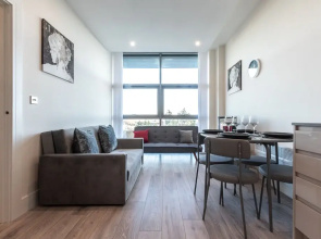 OnPoint -SUPER 1 Bedroom Apt Slough