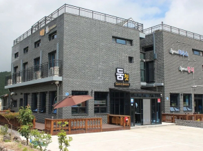 Doomchit Guest House - Hostel