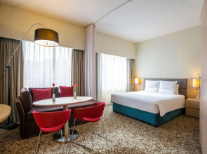 Отель Novotel Suites Mall Avenue Dubai