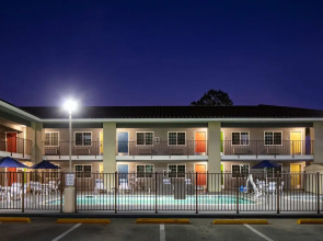 Ramada Temecula Old Town