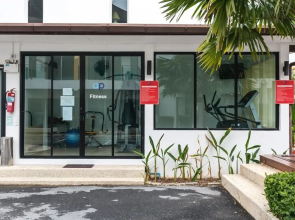 Ap33 - Kamala Holiday Home With Pool gym and Kids Playground, Kamala