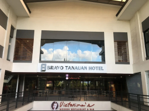 Bravo Tanauan Hotel