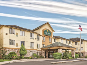 La Quinta Inn and Suites Woodlands South