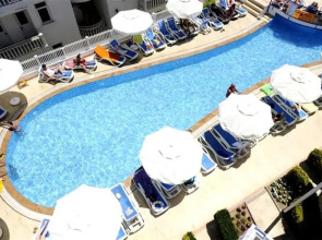 Joker Side Hill Suite Hotel