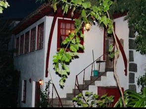 Lovely 6-bed Cottage in Braga Enjoy and Relax