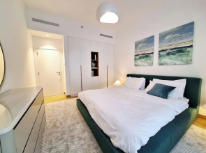 Stylish 1BR Apartment in La Sirene