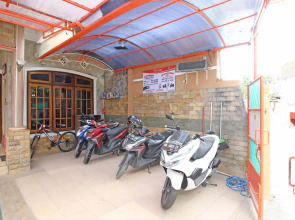 RedDoorz near Mall Ambarukmo Yogyakarta