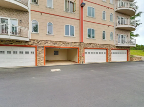 2 Mi to Angel Fire Resort: Luxury Condo w/ Balcony