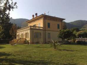 Marta Guest House