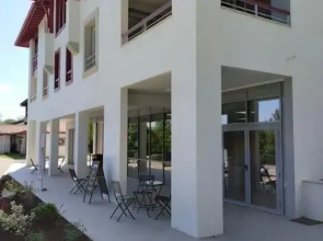 T1 Bis Avec Piscine Vue Golf Et Montagnes