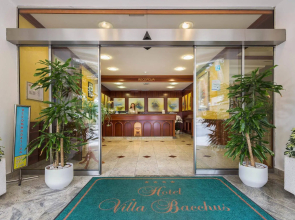 Hotel Bacchus