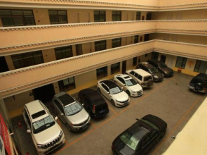 Rujia Pebble Hotel (Lhasa Barkhor Street Tuanjie New Village)(如家派柏·云酒店(拉萨八廓街团结新村店）)