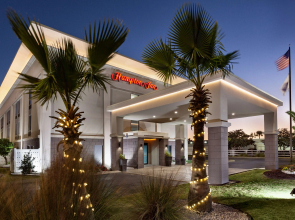 Hampton Inn Waycross