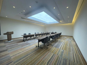 Отель Mövenpick Jumeirah Village Triangle