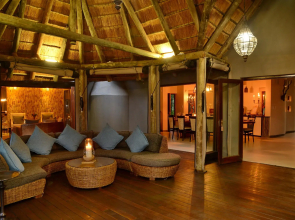 Tambuti Lodge