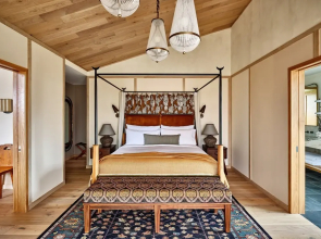 Wildflower Farms, Auberge Collection