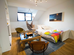 Unit 8 - Charming Loft Apt. Near Avenue Louise