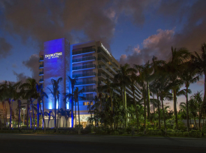 Doubletree Resort by Hilton Hollywood Beach
