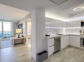 Endless Skies 2 2 City View Condo 1145